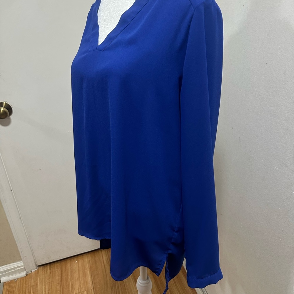 Women's Blue V-Neck Top